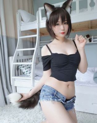 白嫩情侣偷拍呻吟刺激_DVD免费在线播放