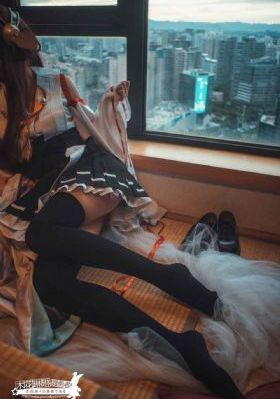 美女露出奶头好尿口_1080超清免费观看