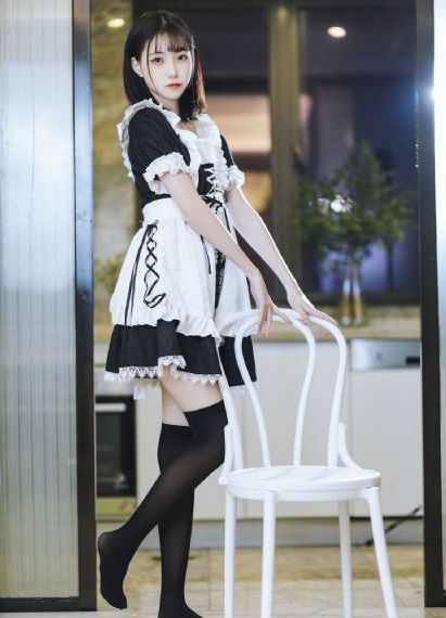 精品国产v无码免费看黑衣服_高清韩国电影在线观看