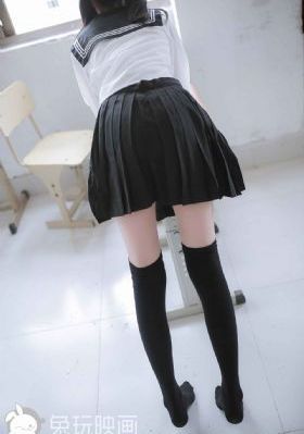 翘臀后进娇喘呻吟的少妇_高清高清完整版播放