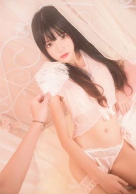 房东玩弄我的两个奶头子_蓝光在线观看视频