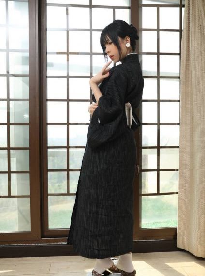 日日摸天天摸97狠狠婷婷_DVD在线观看电视