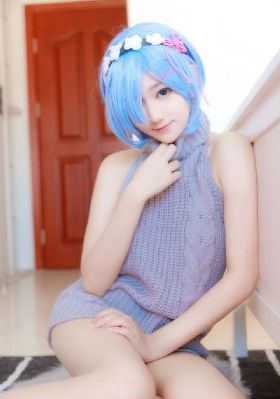 扒开美女私密部位挠痒痒视频_免费观看高清版